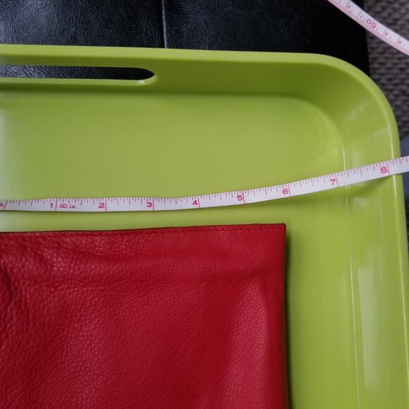 Leather Pouch/Wristlet - Vince Camuto - NWT - Picture 9 of 9